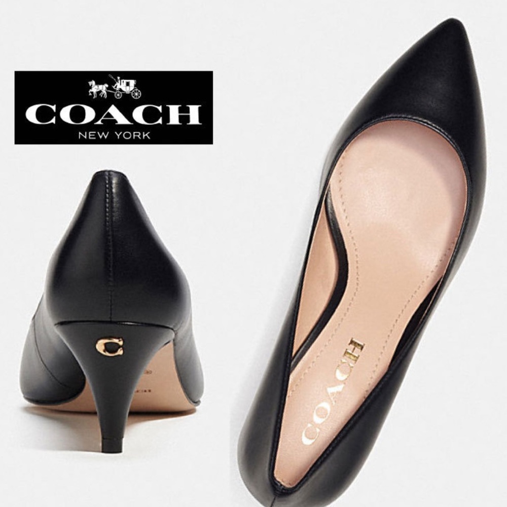Coach Sloane Black Patent leather Golden Logo Pumps size 7.58